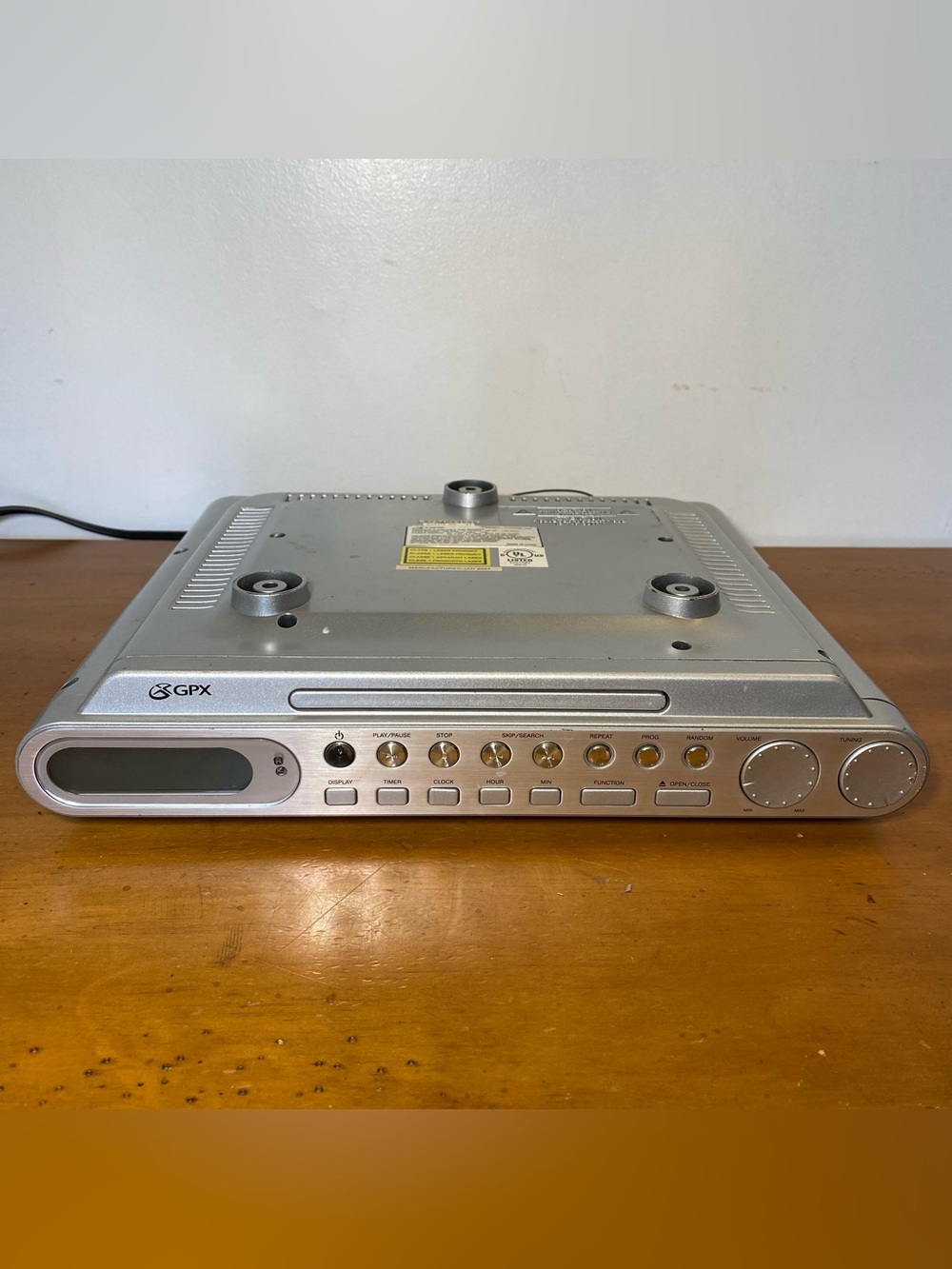 GPX Under-cabinet CD Player AM/FM Radio Tested Works Silver No Remote KCCD3817DP